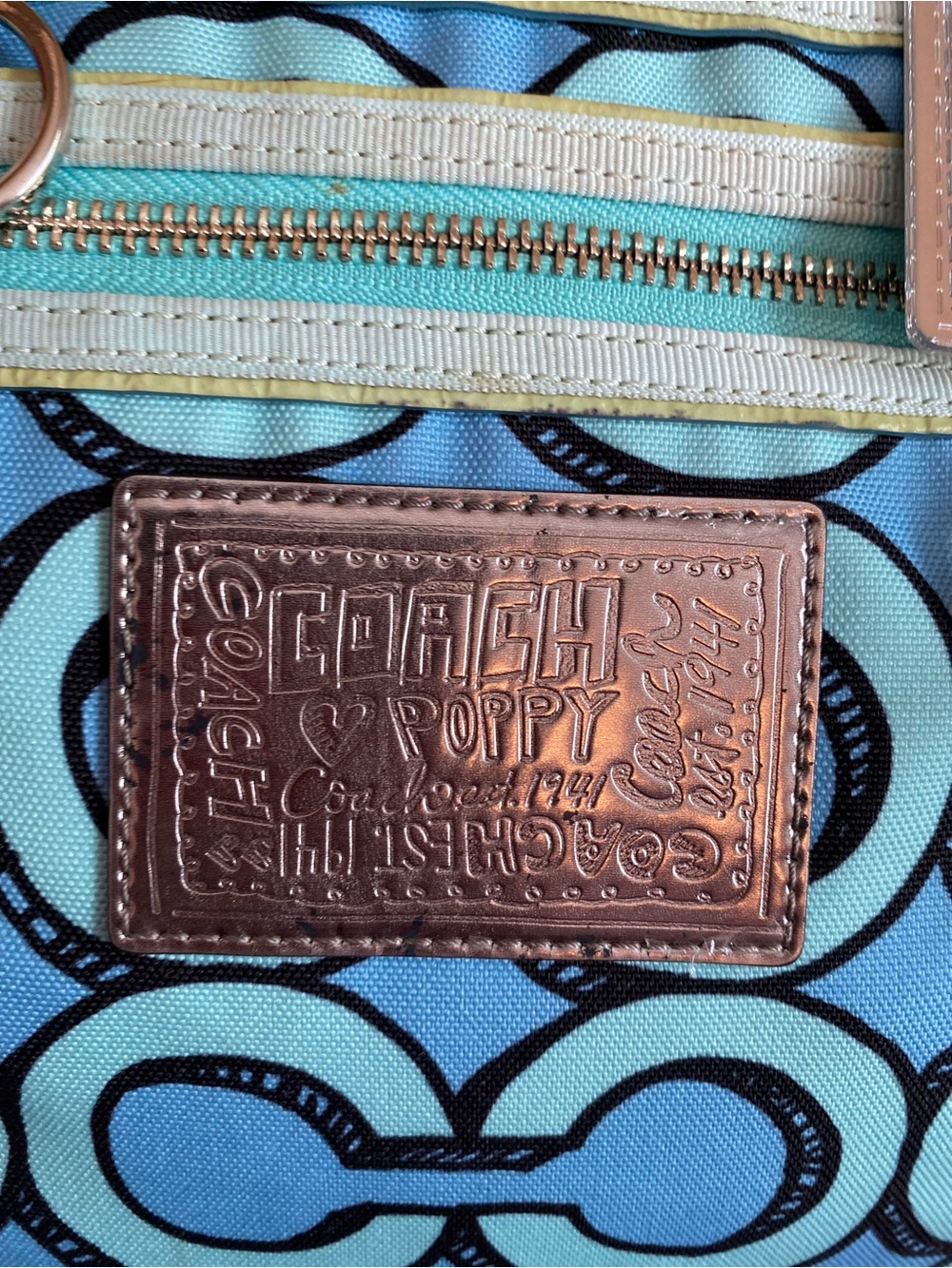 Coach 2010 Poppy 3D Op Art Glam Tote - Picture 4 of 17
